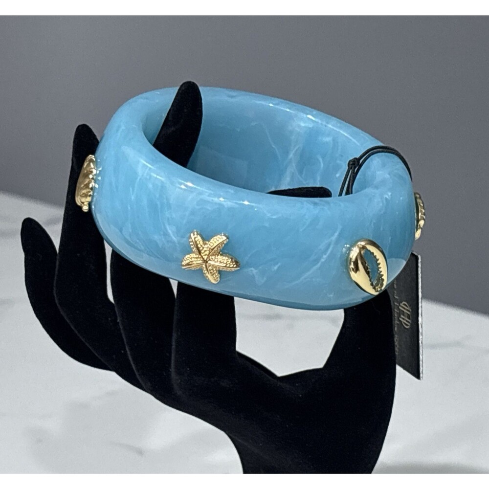 House of Harlow Chunky Blue Seashell Starfish Bangle